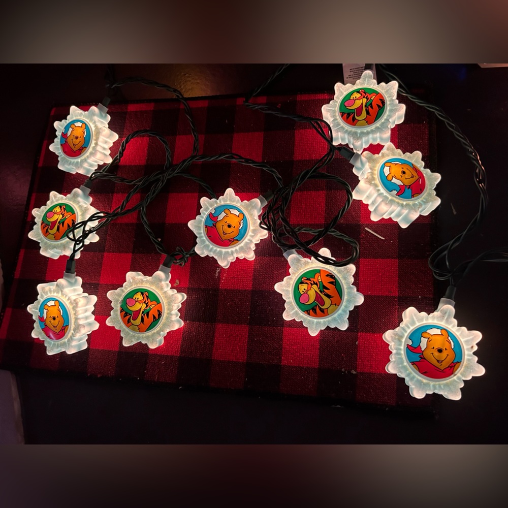 Vintage Pooh Bear & Tigger Christmas Lights